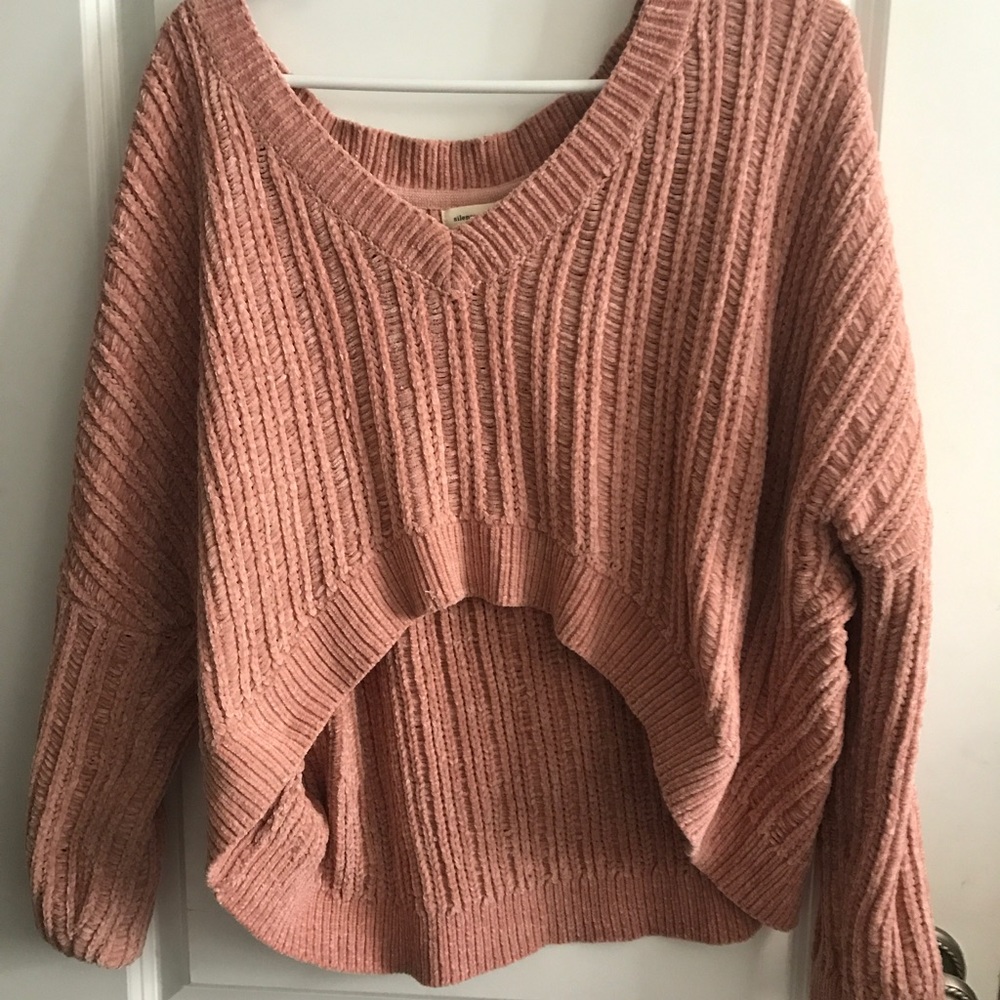 pink sweater